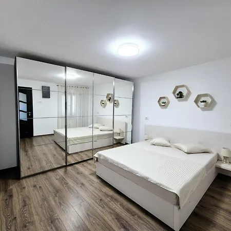 Holiday home Faleza Nord 1